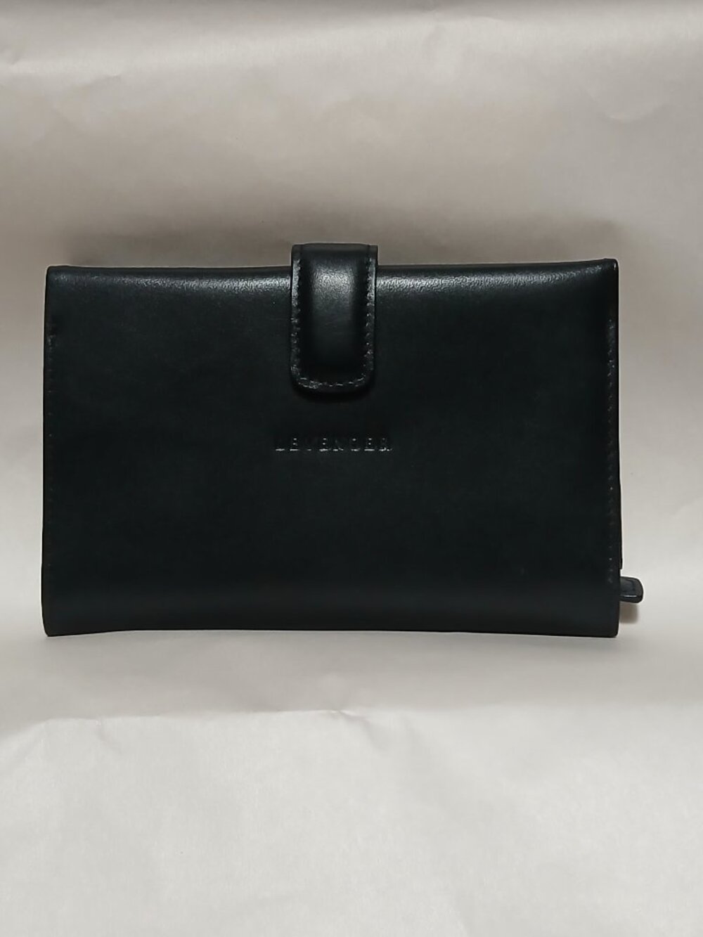 Levenger Black Leather Wallet -- EUC